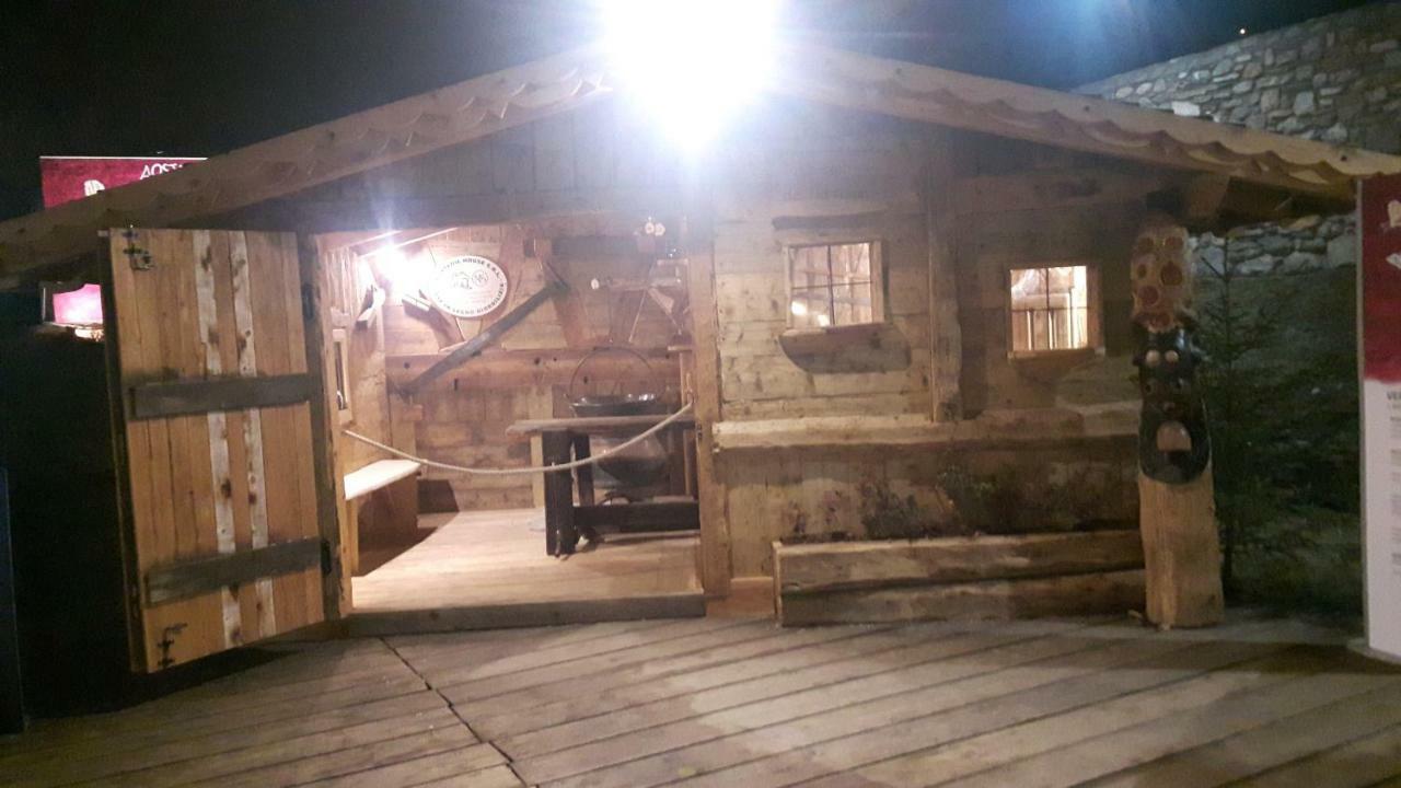 Casa Vacanze Germano Aosta Esterno foto